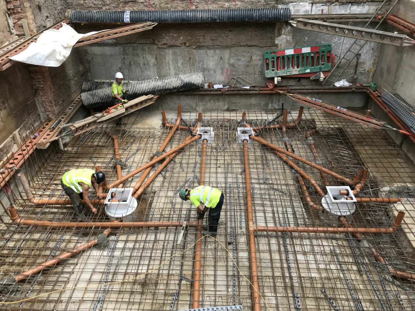 bh-basement-kinnerton-street-1